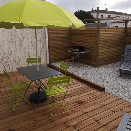 L'annexe * Charron (Charente-Maritime)