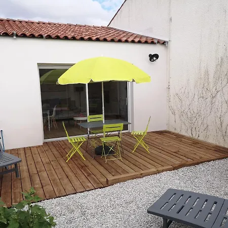 L'annexe Charron (Charente-Maritime)